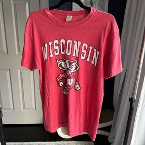 New Adgenda Wisconsin Badgers Men’s T shirt